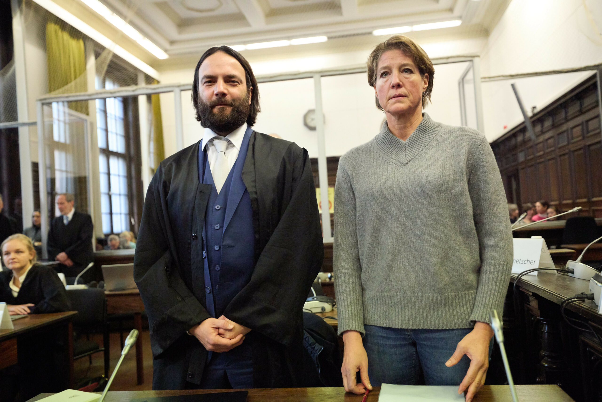 Christina Block und ihr Verteidiger Ingo Bott im Verhandlungssaal im Landgericht Hamburg.