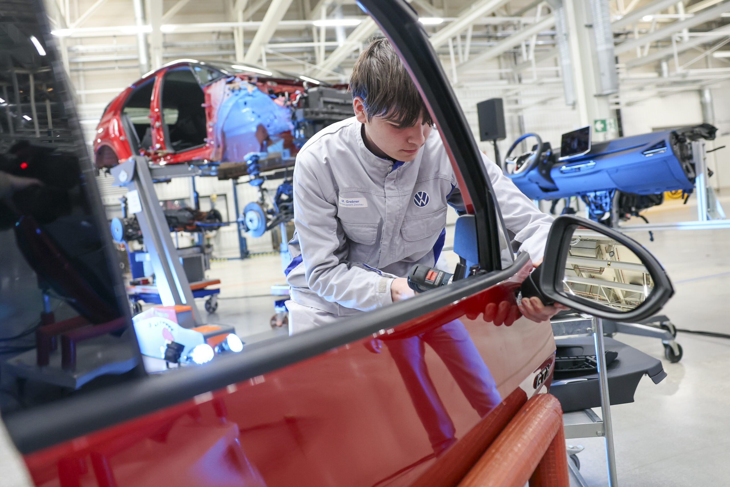 Ein Mitarbeiter bei VW.