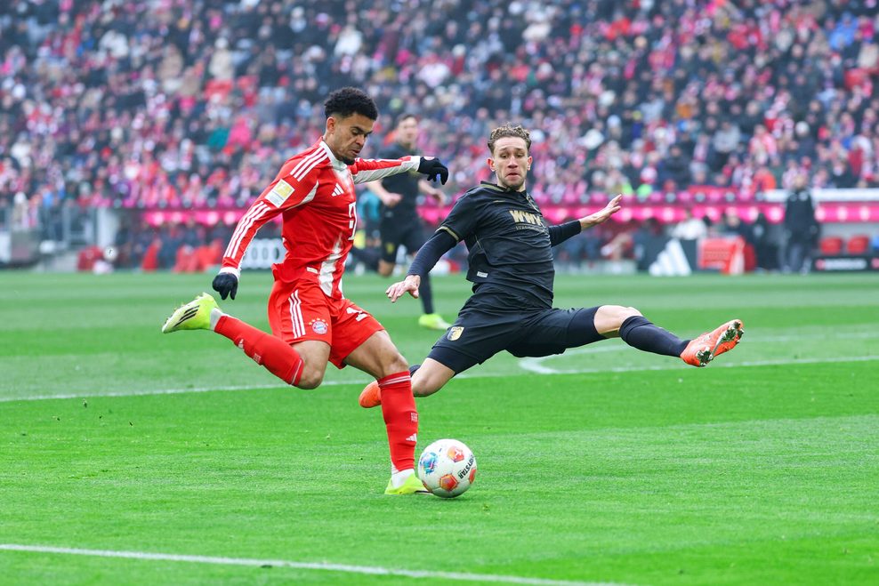 Arthur Chaves wirft sich in den Schuss von Luis Diaz