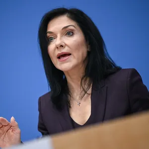 Wirtschaftsministerin Katherina Reiche (CDU, Archivbild) hatte bereits Maßnahmen gegen die steigenden Preise angekündigt.