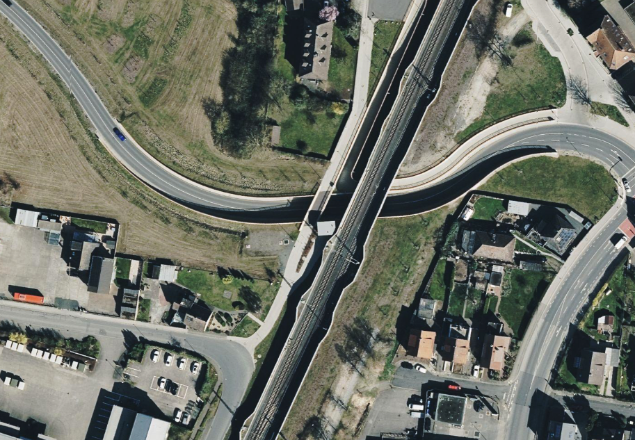 Die Bahnunterführung der Hans-Henning-Brandes-Straße in Sarstedt (Archivbild).