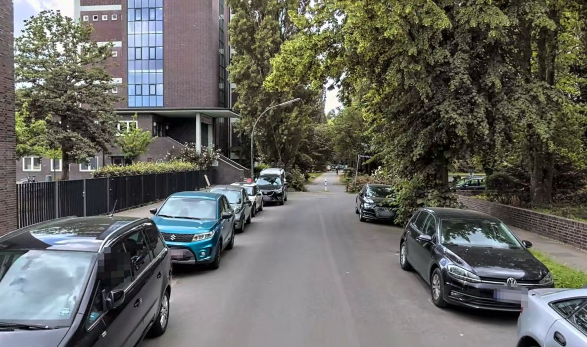 Die Meerweinstraße im Bereich der Winterhuder Reformschule (Archivbild).