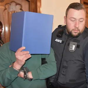 Der angeklagte Tierarzt im Amtsgericht Neumünster