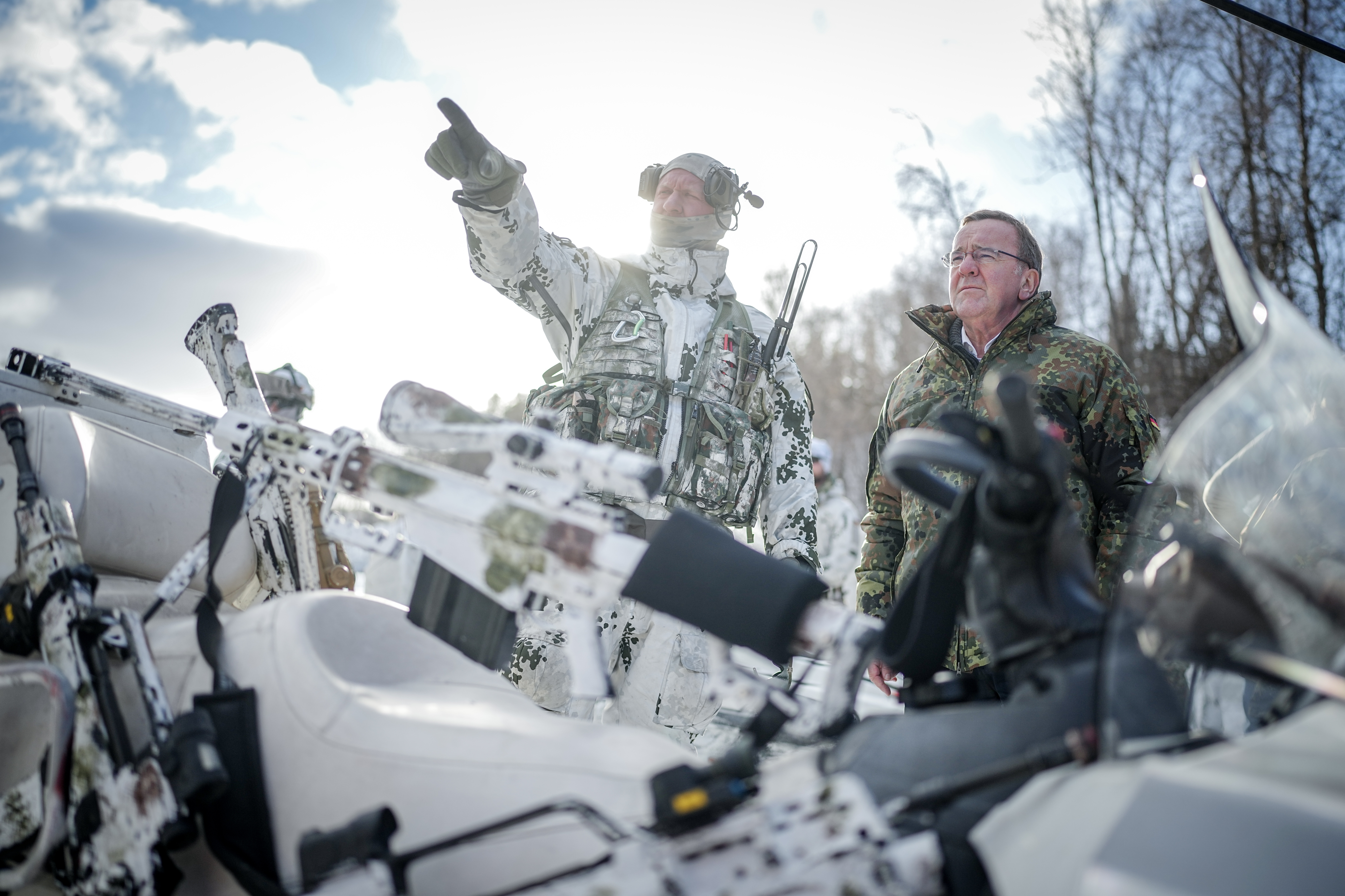 Bundesverteidigungsminister Pistorius besucht Nato-Übung