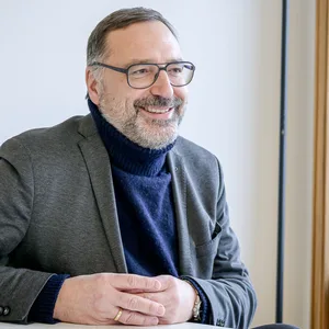 Zum Jahresbeginn haben die Eimsbütteler Nachrichten Christian Zierau zum Gespräch im Bezirksamt Eimsbüttel getroffen.