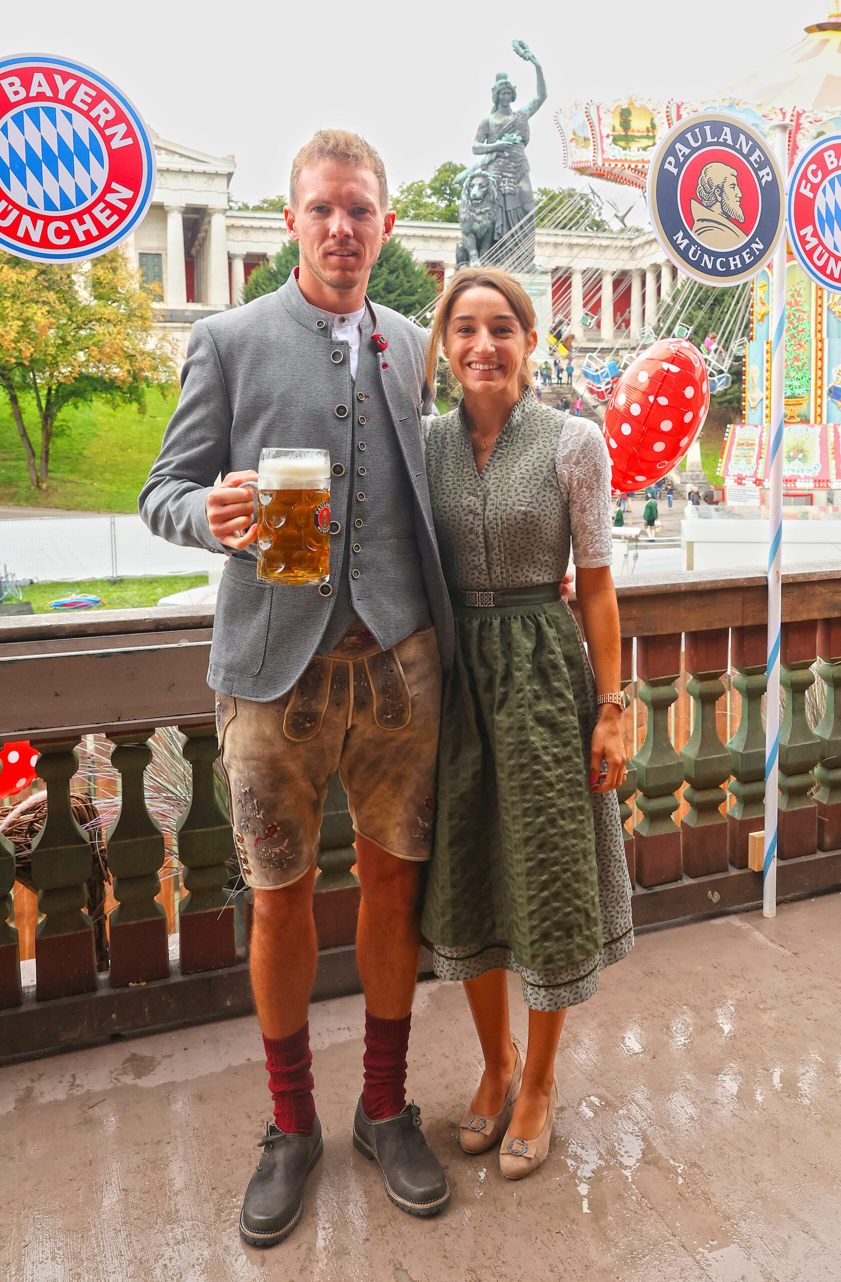 Nagelsmann und seine Frau auf dem Oktoberfest
