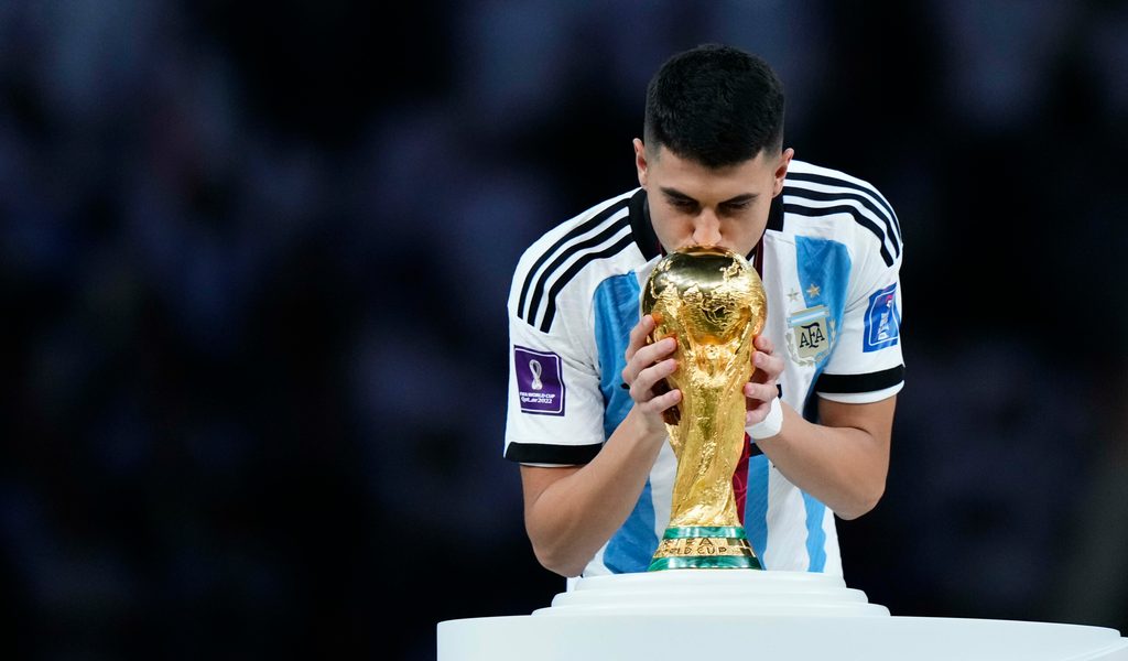 FIFA-verh-ngt-harte-Sperre-gegen-Topklub-wegen-Weltmeister-Transfer