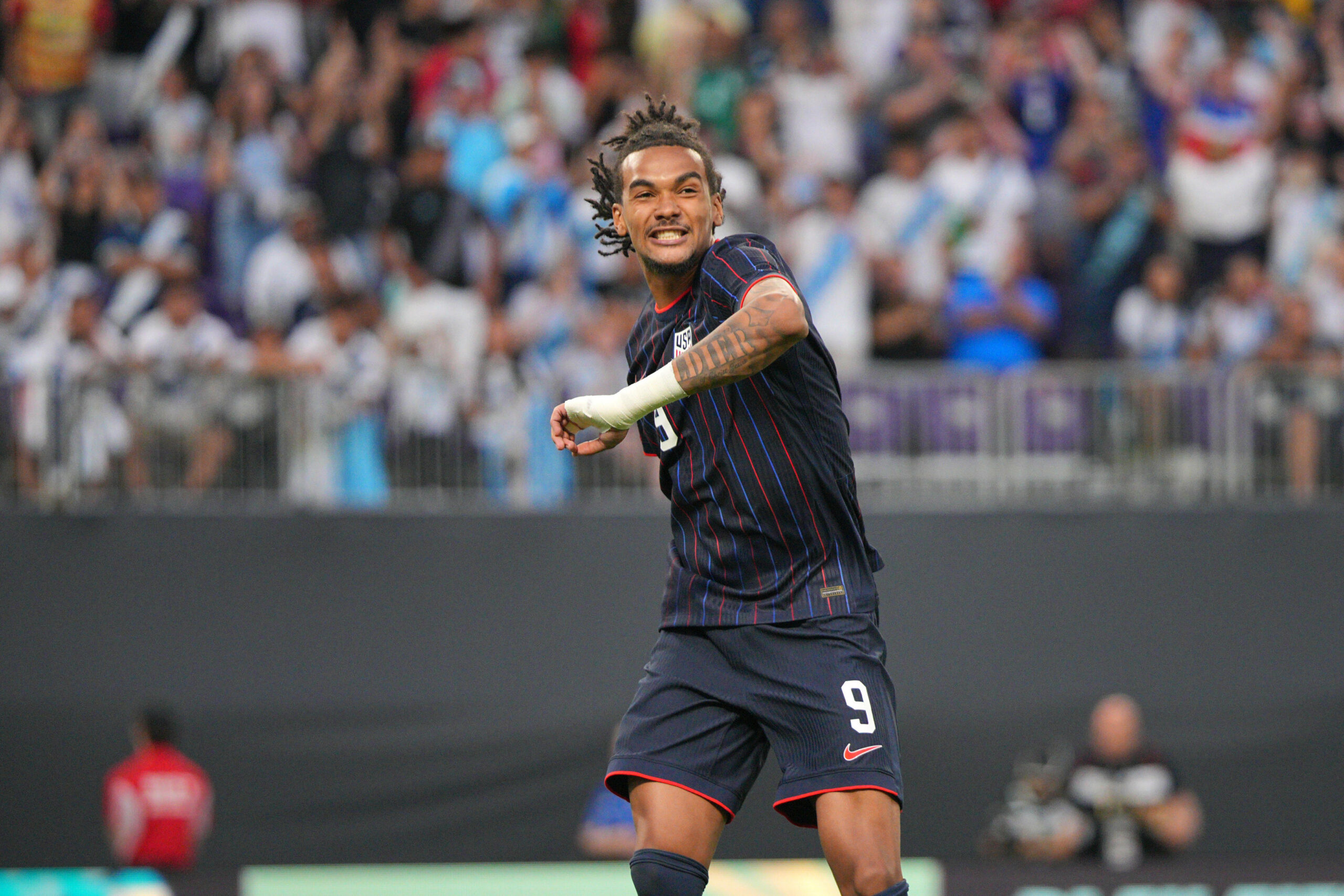 US-Nationalspieler Damion Downs jubelt