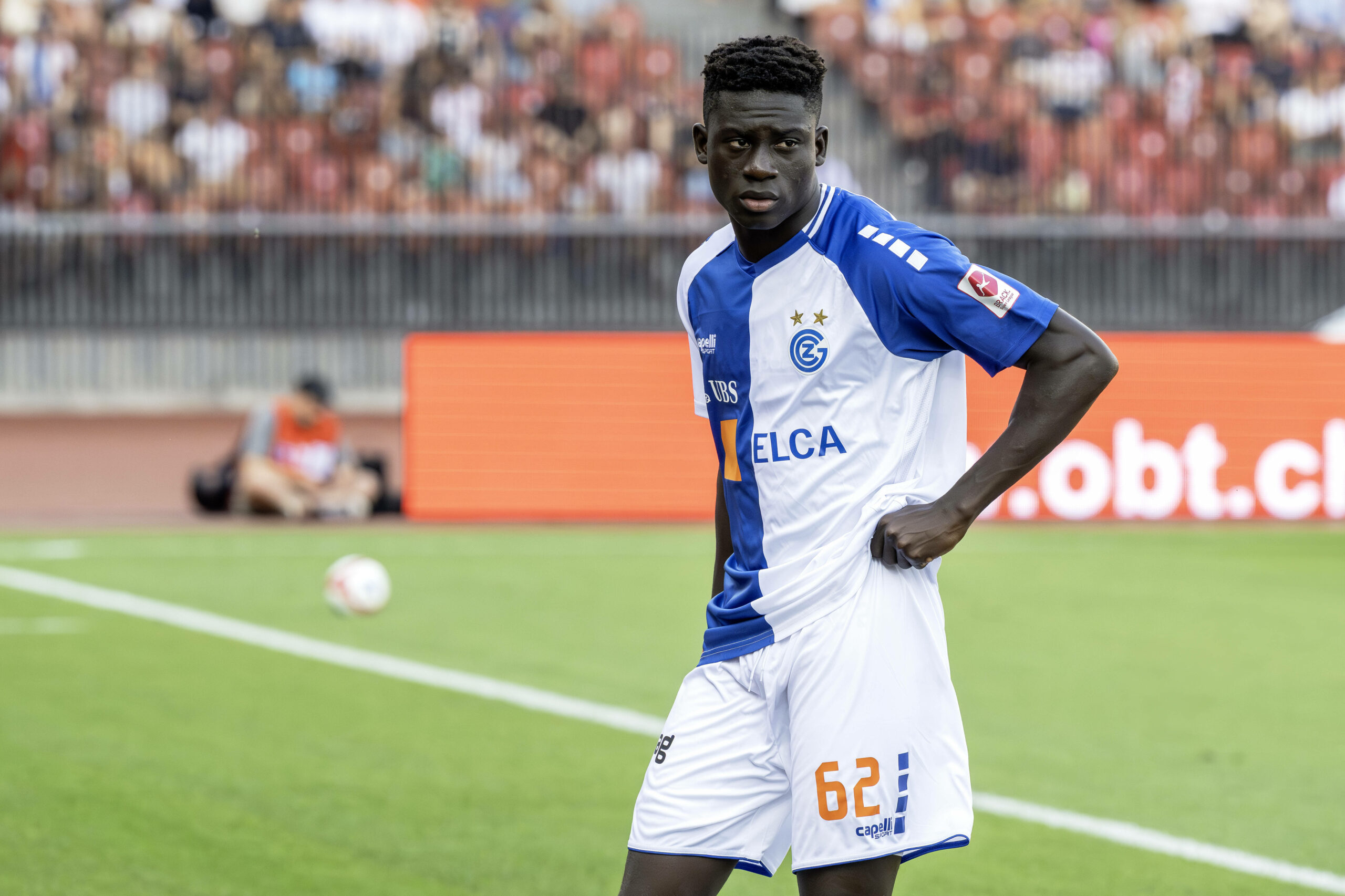 Bara Sapoko Ndiaye schaut skeptisch