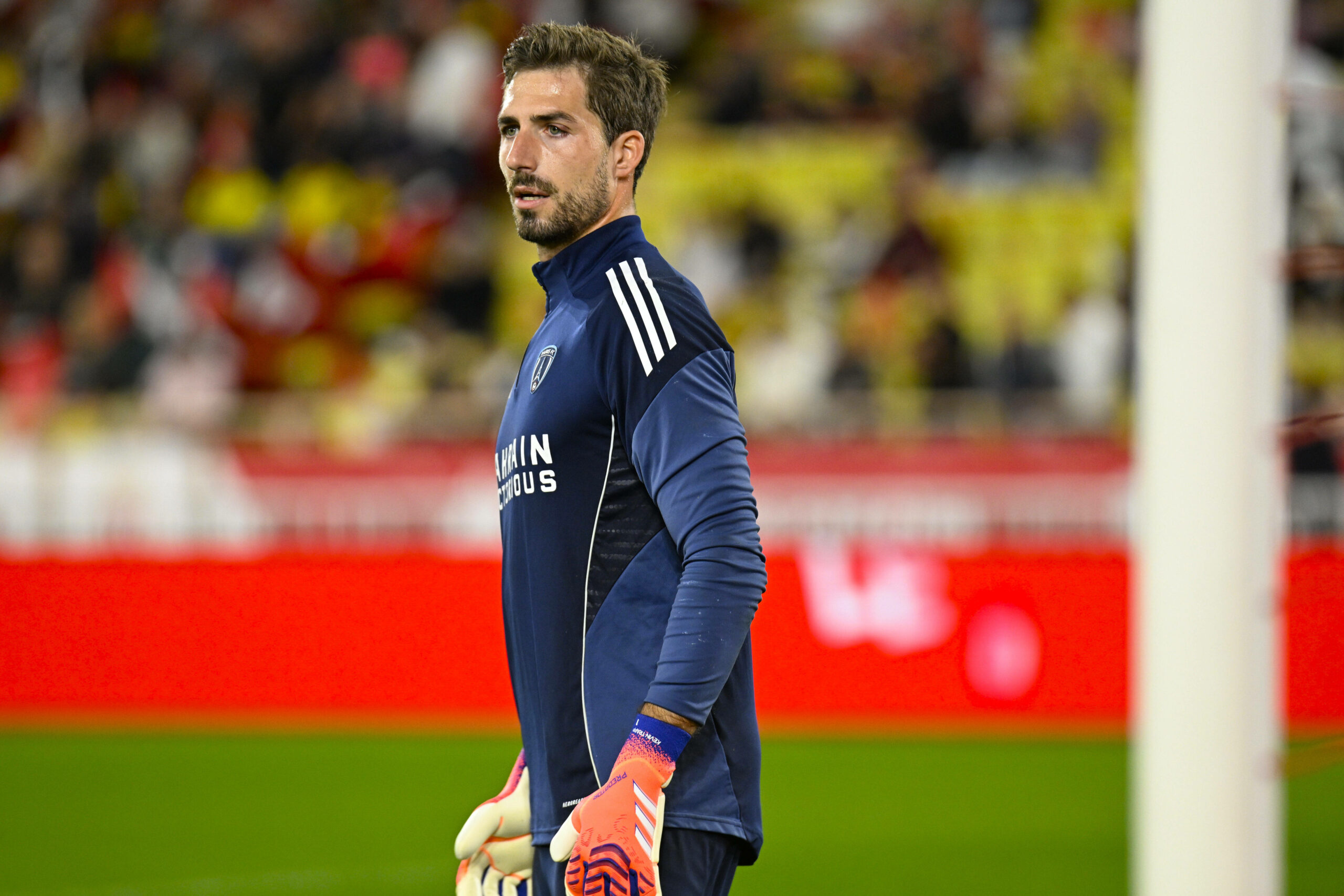 Kevin Trapp beim Warm-Up