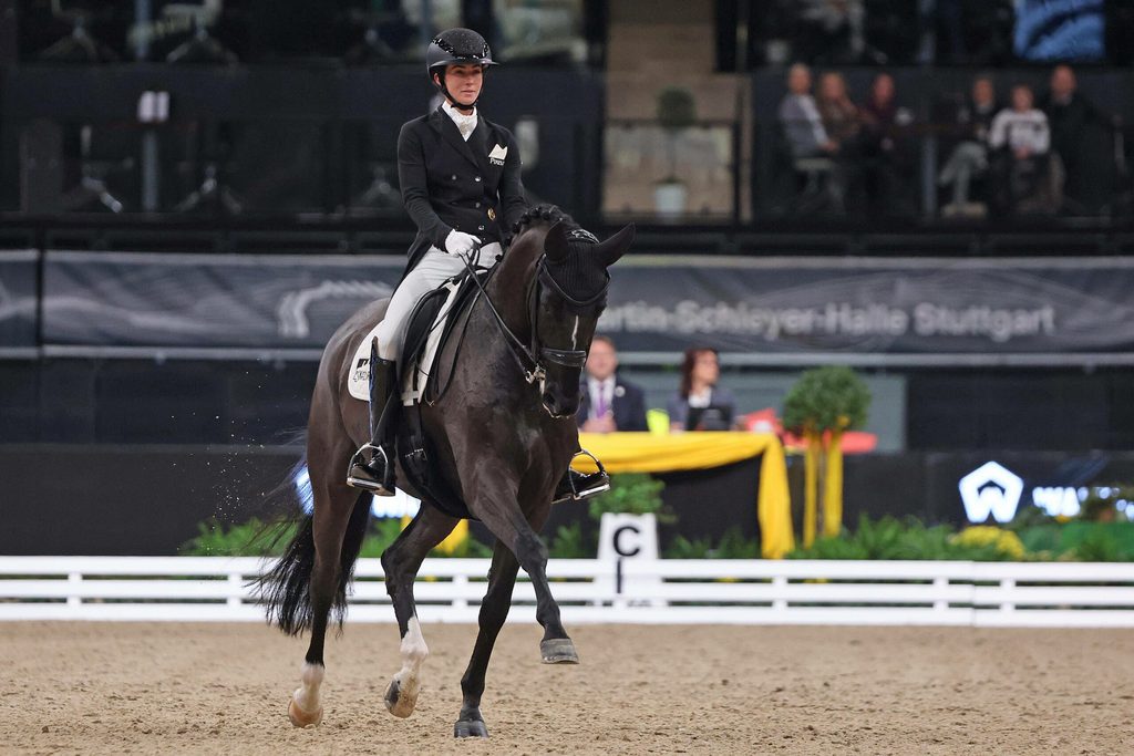 Lisa Müller während einer Dressur-Kür
