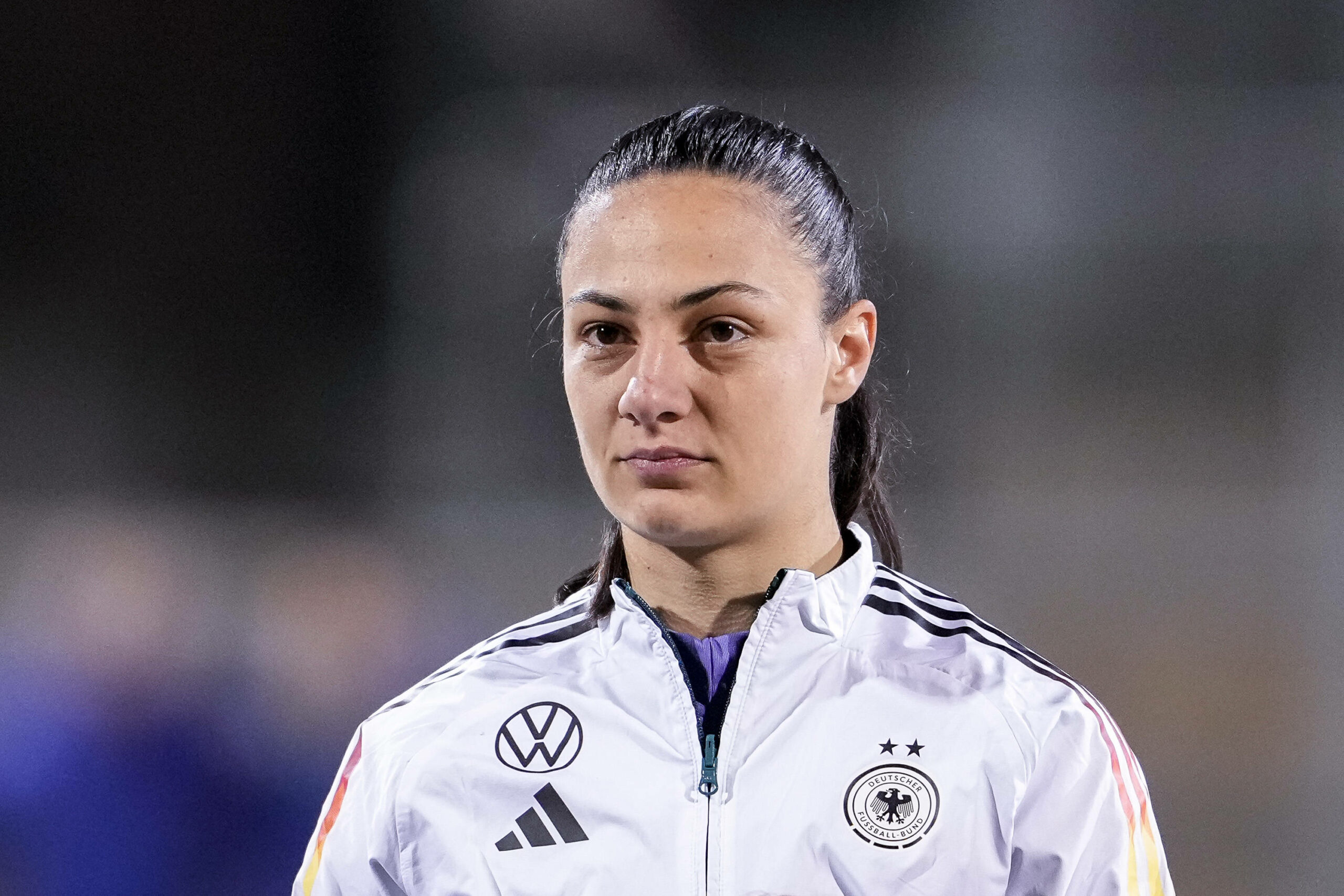 Maria Luisa Grohs in DFB-Jacke