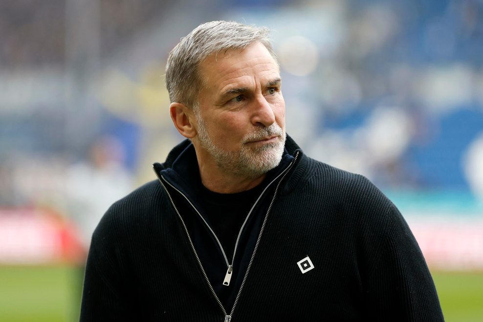 Stefan Kuntz im HSV-Pulli