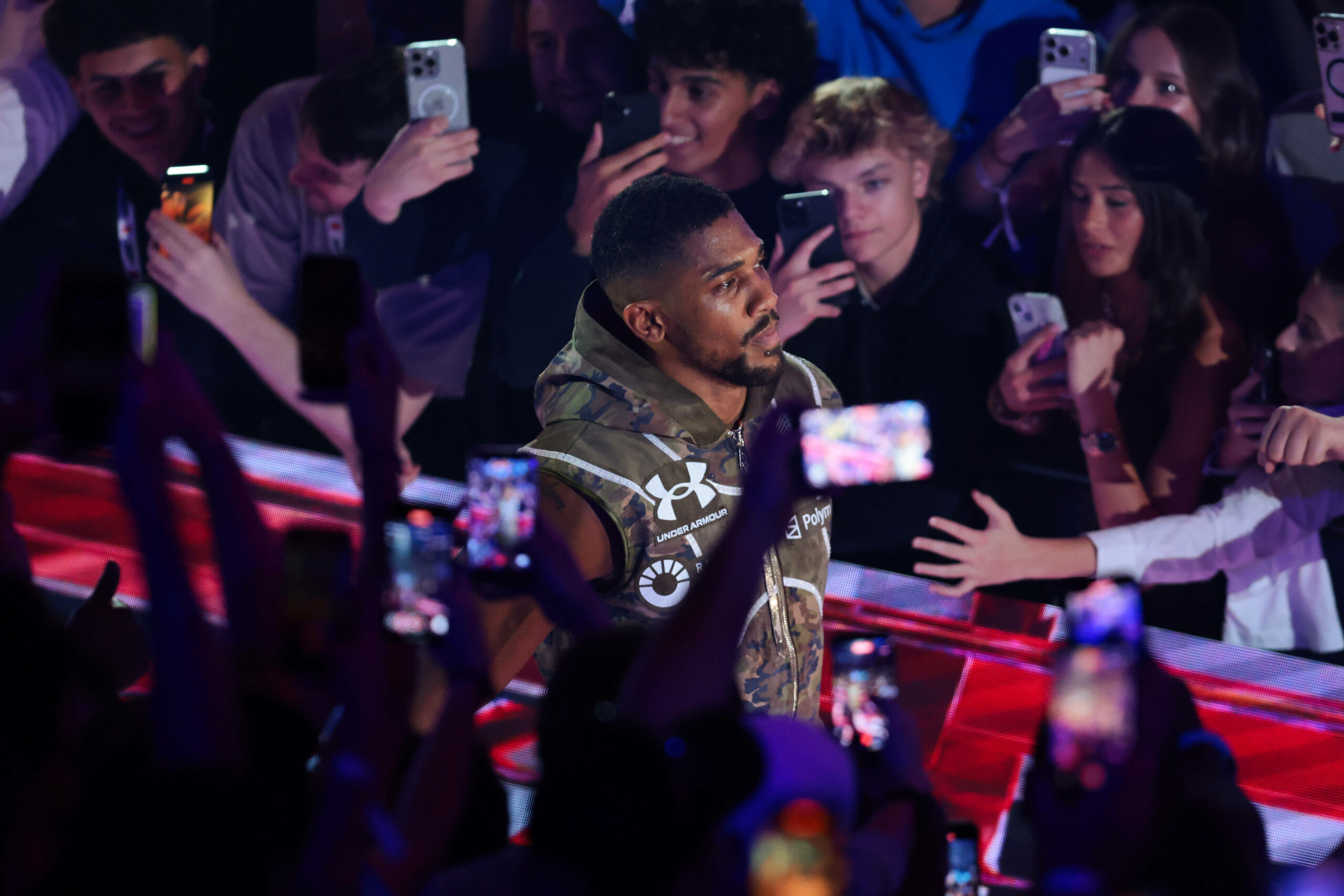 Anthony Joshua auf dem Weg in den Ring