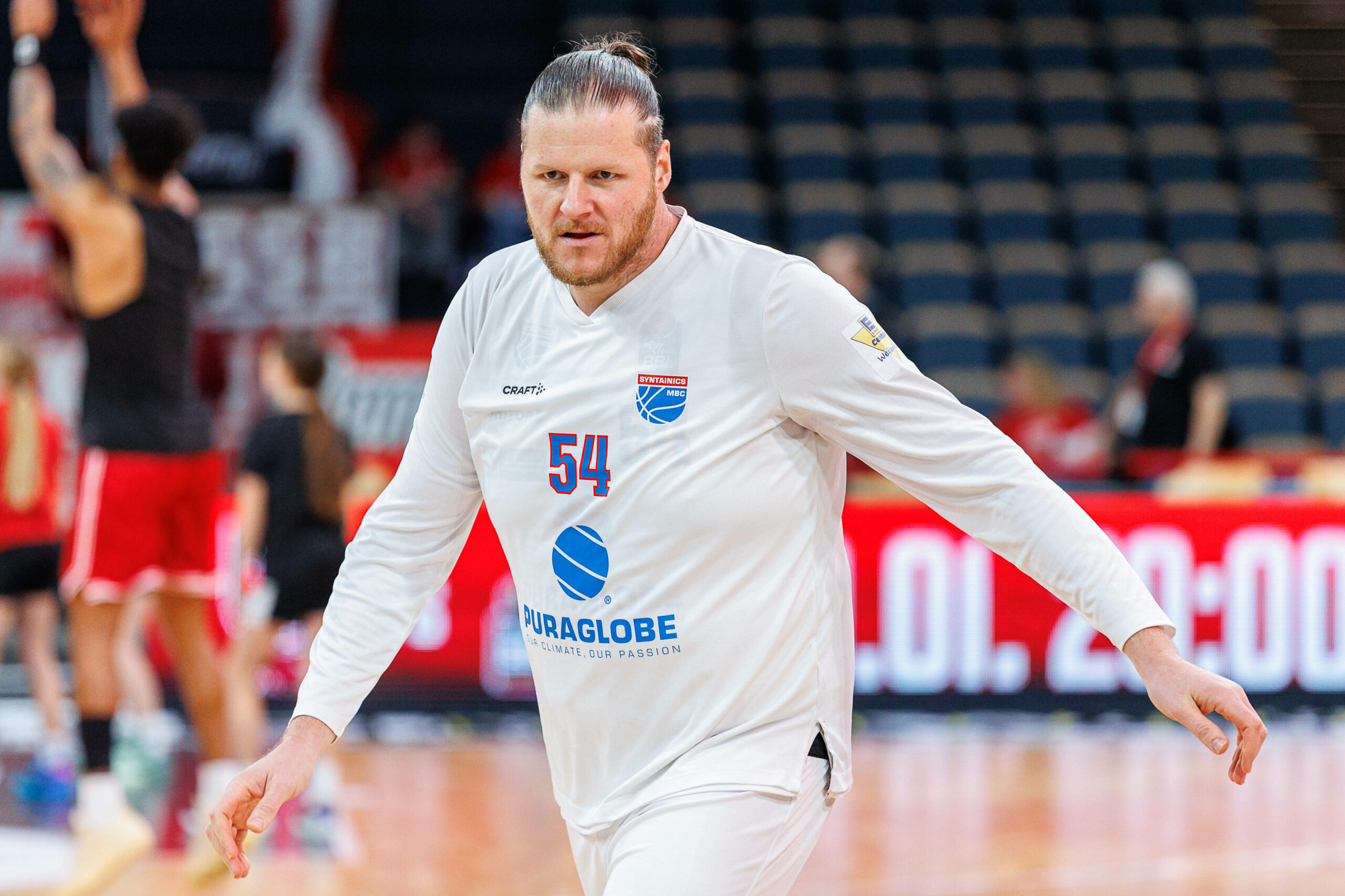 John Bryant auf dem Platz