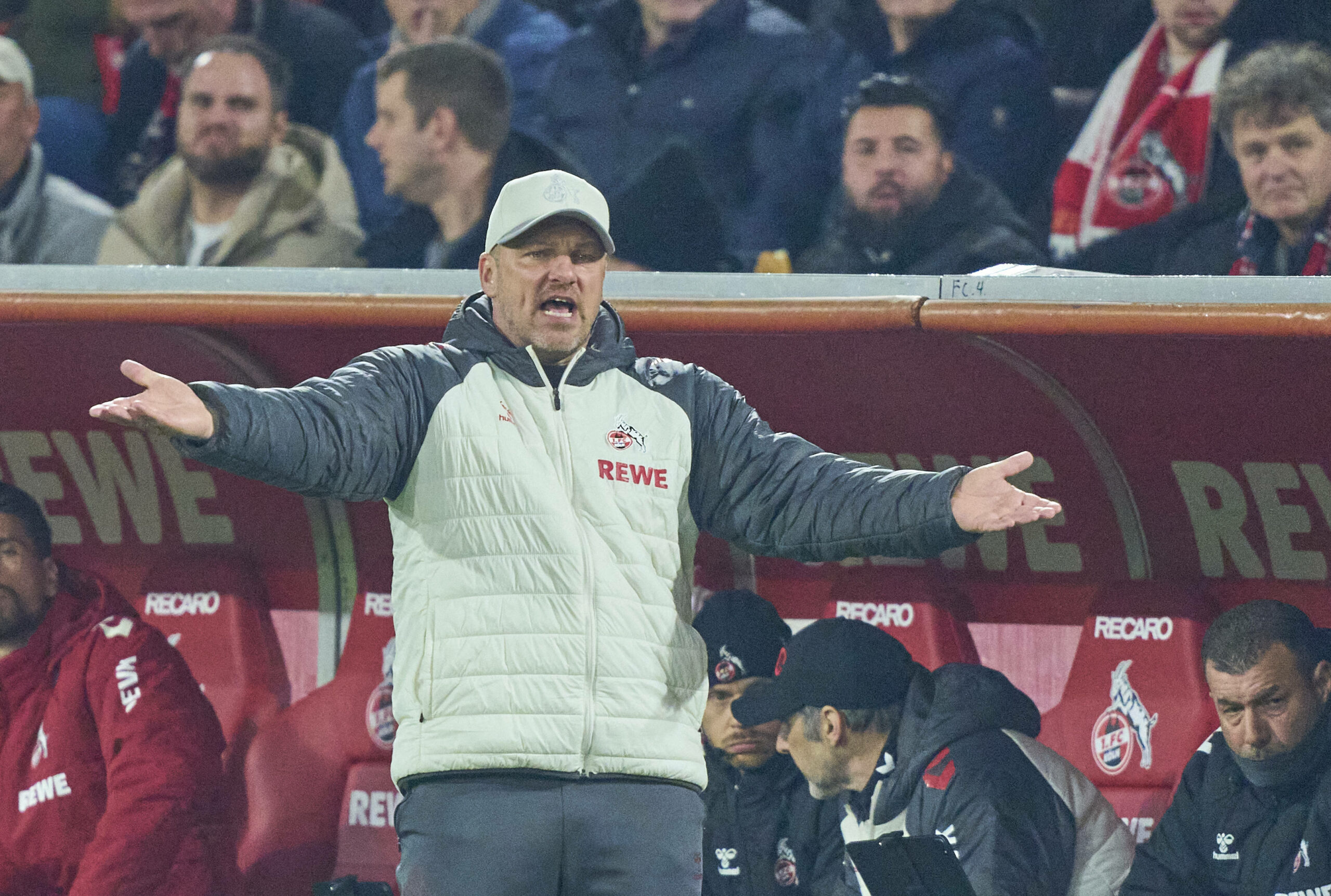 Lukas Kwasniok gibt Anweisungen