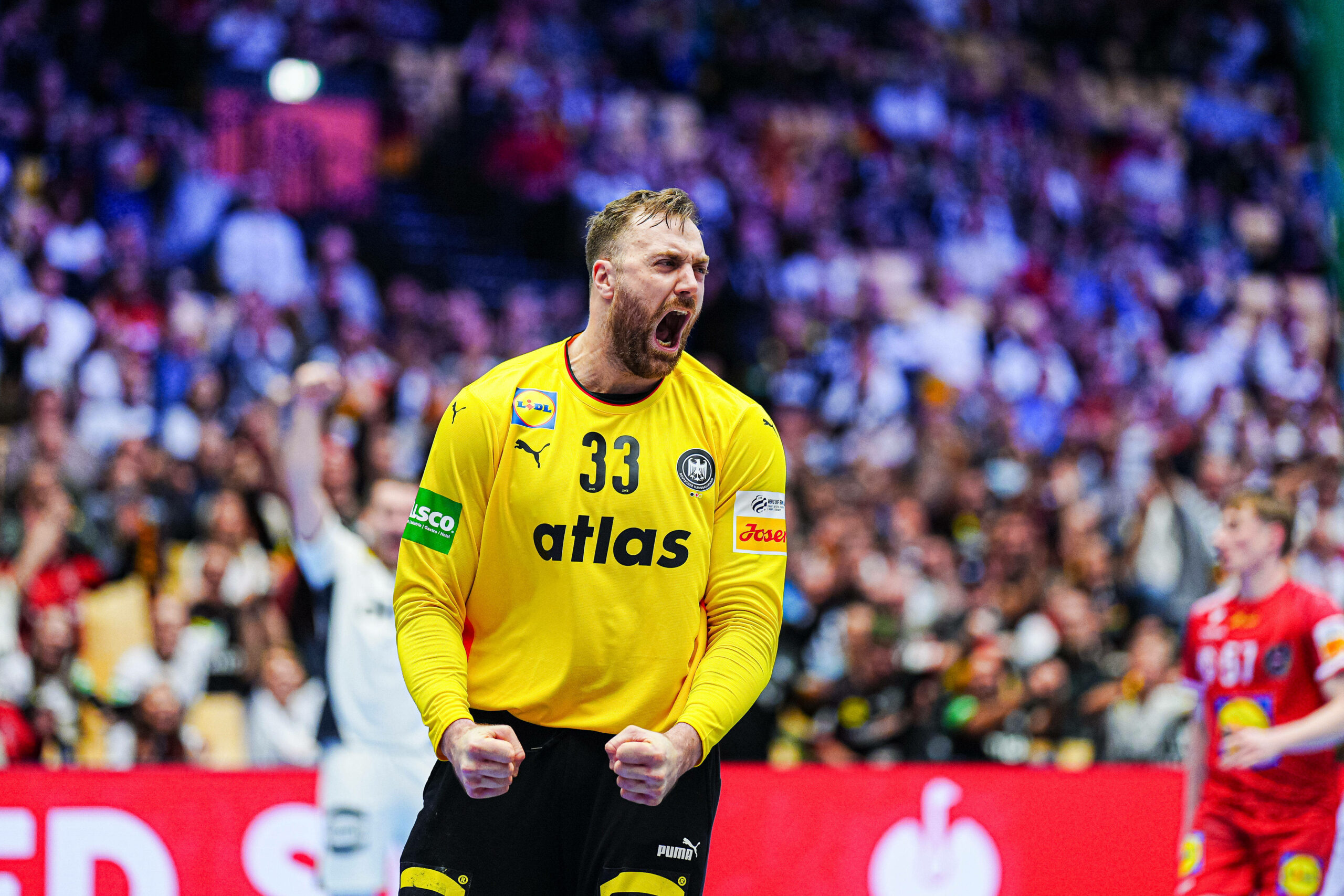 Andreas Wolff jubelt