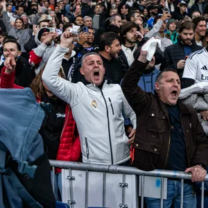 Real Madrid-Fans zeigen ihren Unmut auf der Tribüne