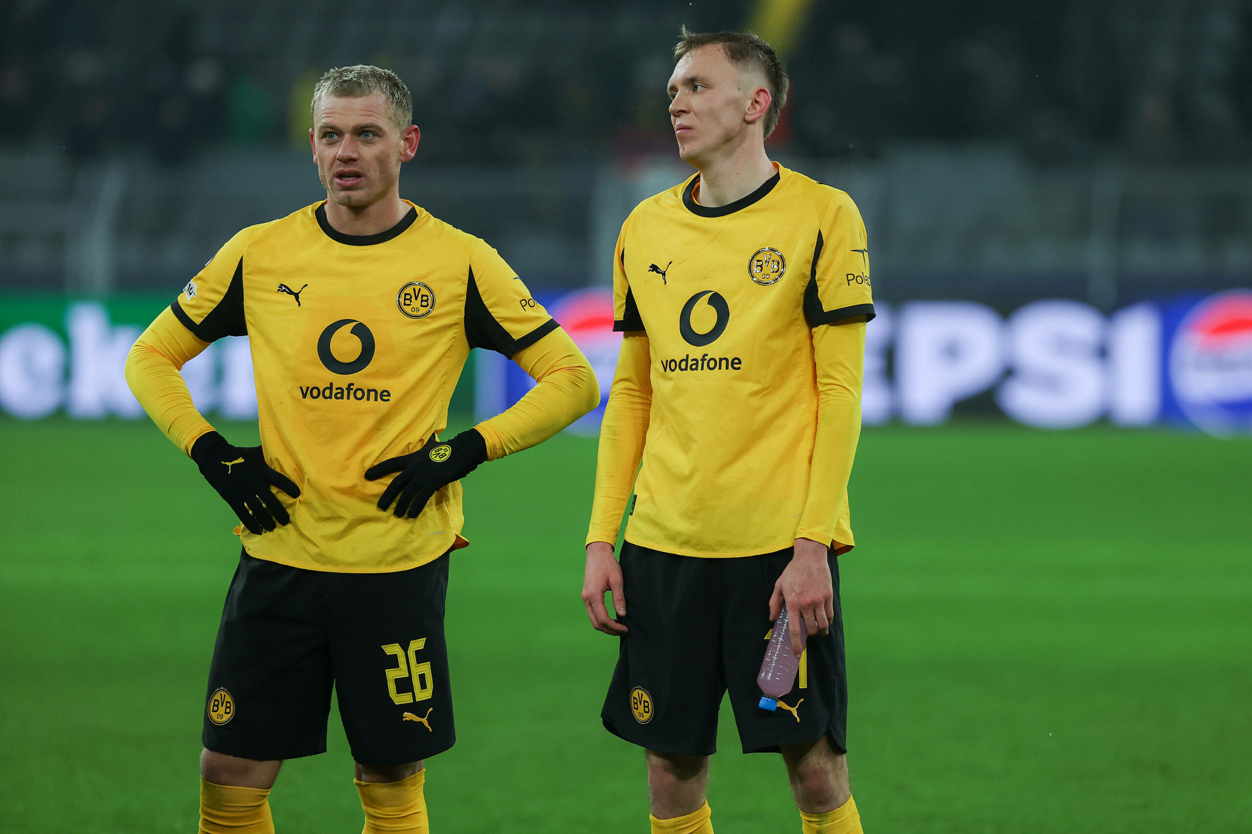 Julian Ryerson und Maximilian Beier gucken bedient.