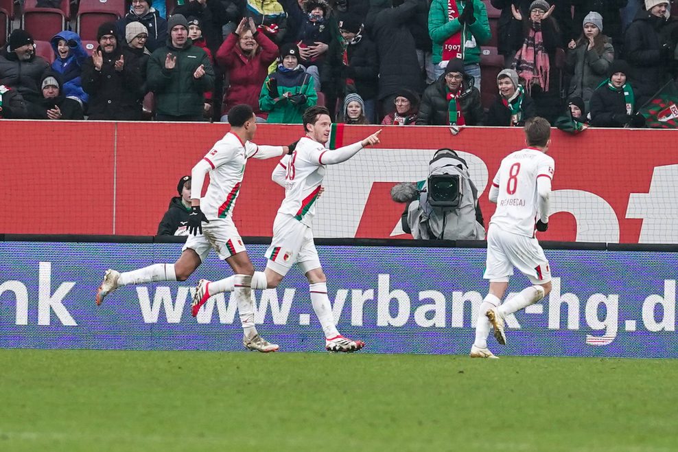 Michael Gregoritsch jubelt