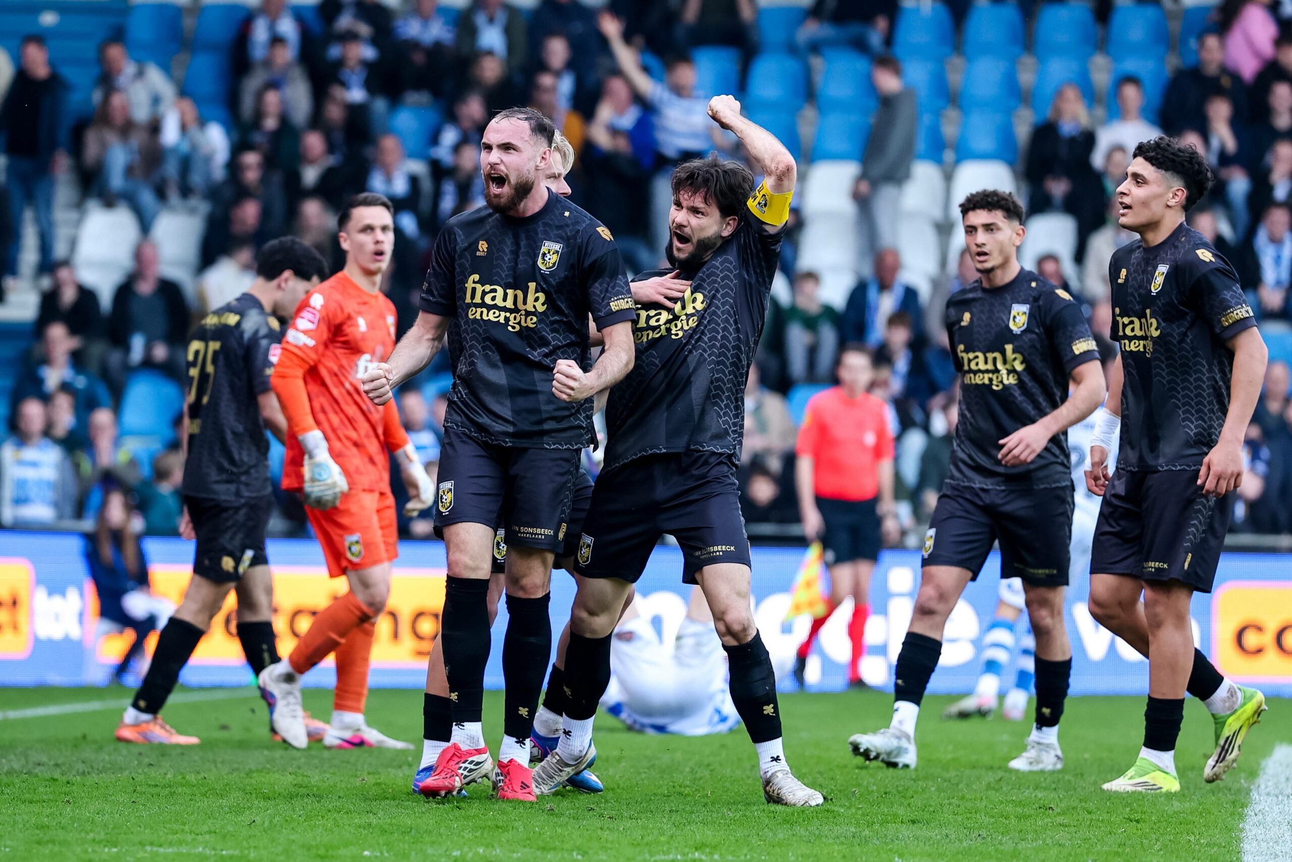 Valon Zumberi jubelt