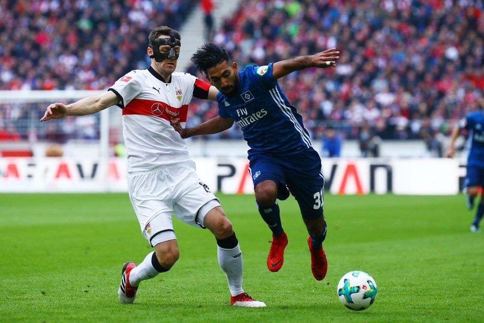 Mohamed Gouaida dribbelt gegen Christian Gentner