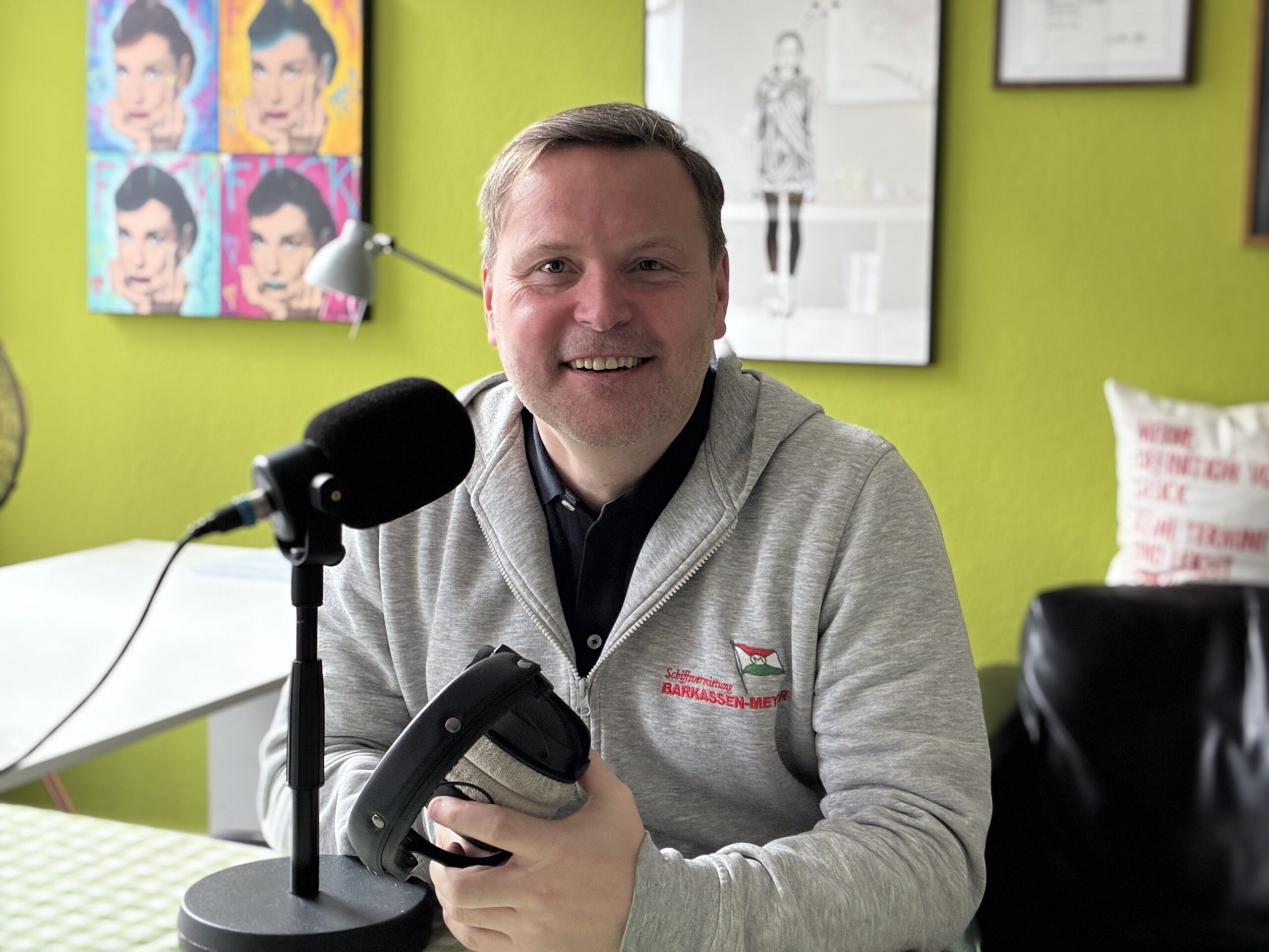 Hubert Neubacher, Geschäftsführer von Barkassen-Meyer und der Rainer Abicht Elbreederei