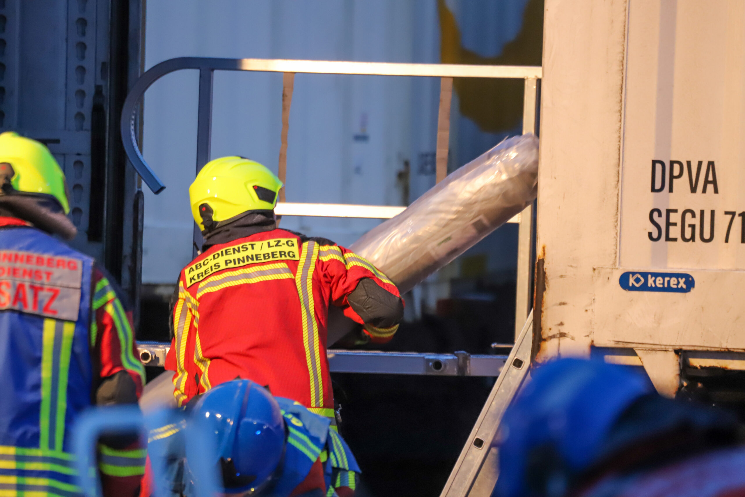 Feuerwehr Paketzentrum Einsatz