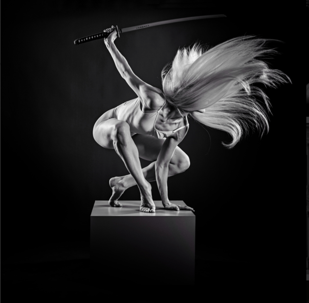 Schwarz-Weiß Fotografie einer Frau