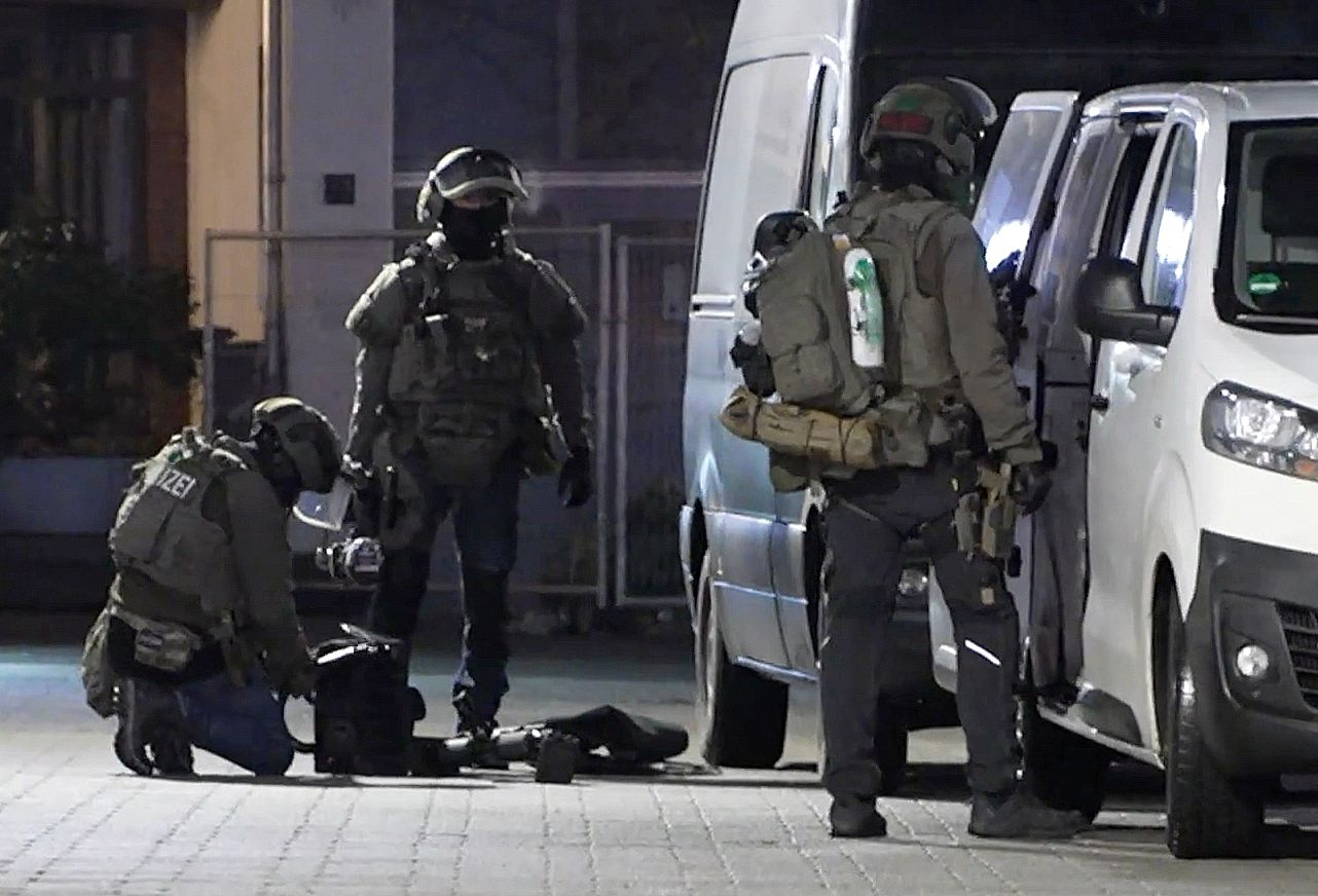 Einsatzkräfte der Polizei