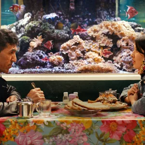 Anwar Hashimi (l) und Shahrbanoo Sadat in einer Szene des Films "No Good Men"