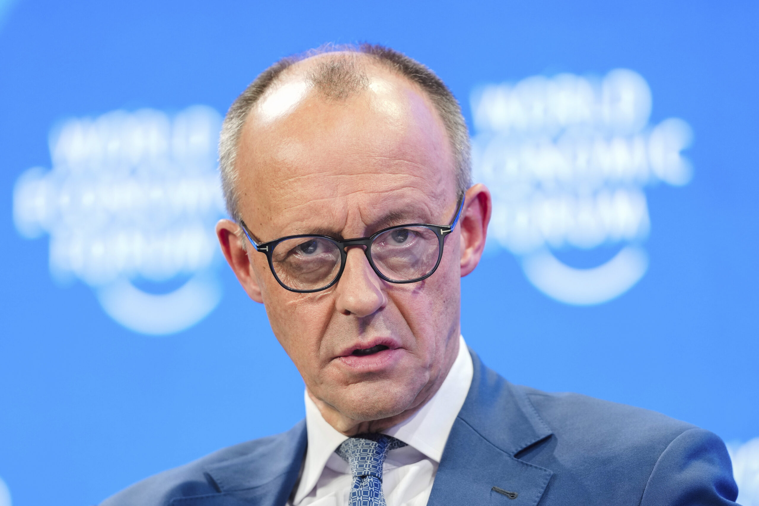 Bundeskanzler Friedrich Merz (CDU) spricht beim Weltwirtschaftsforum in Davos.