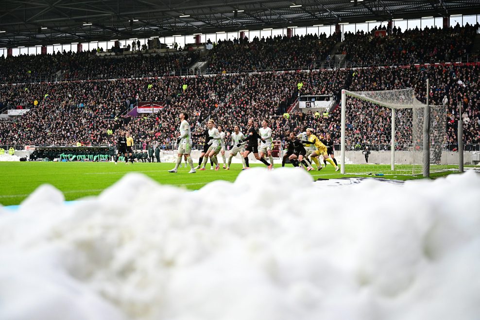 Schneechaos am Millerntor