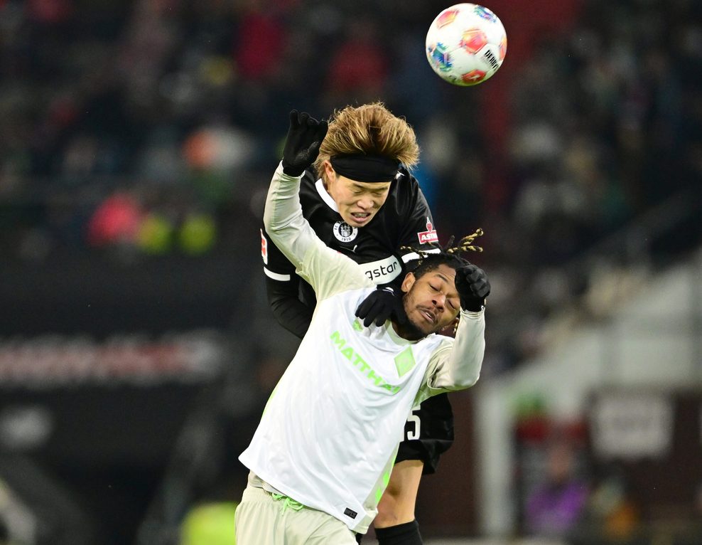 Tomoya Ando gegen Bremen