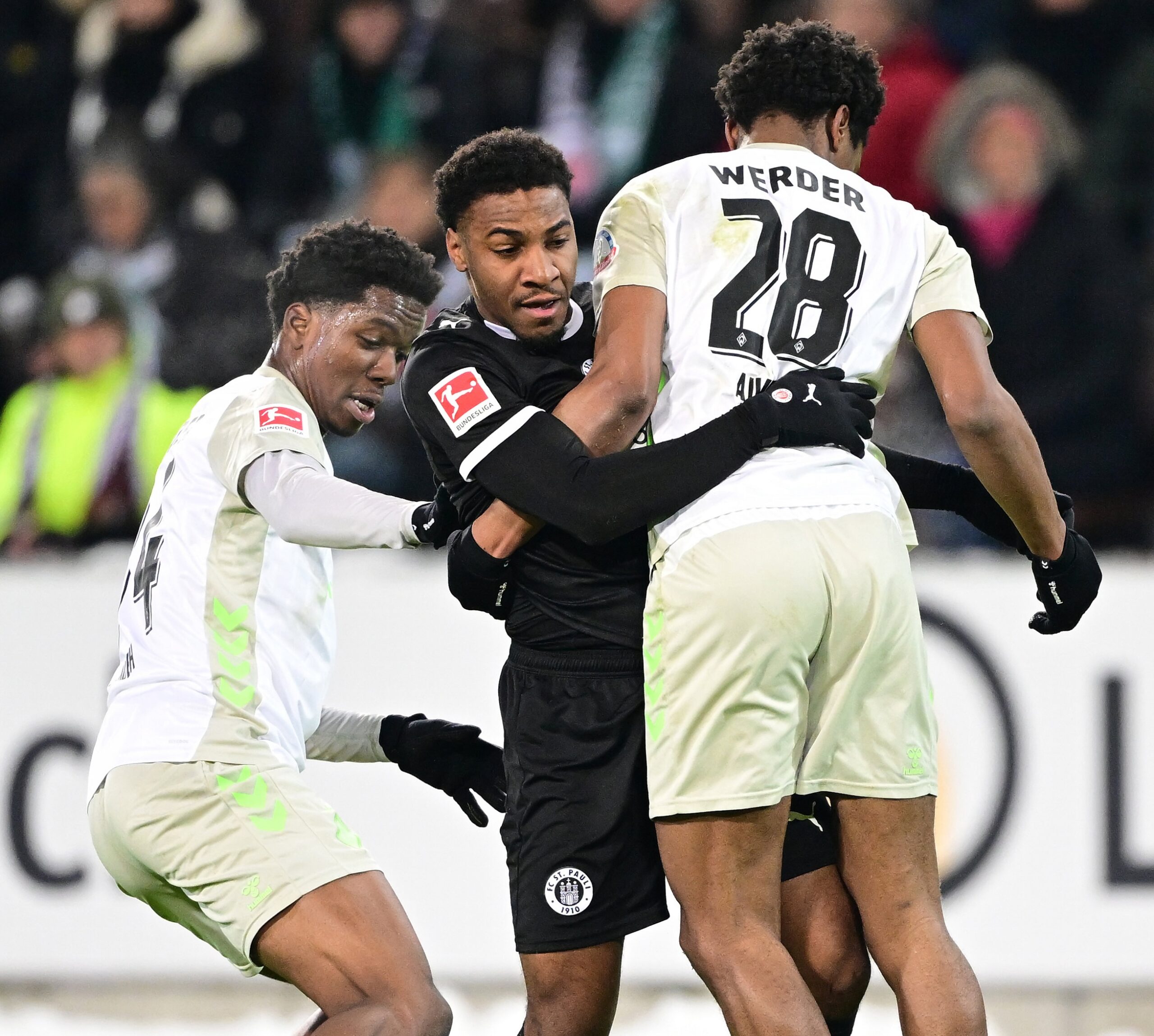 Dapo Afolayan im Test gegen Bremen