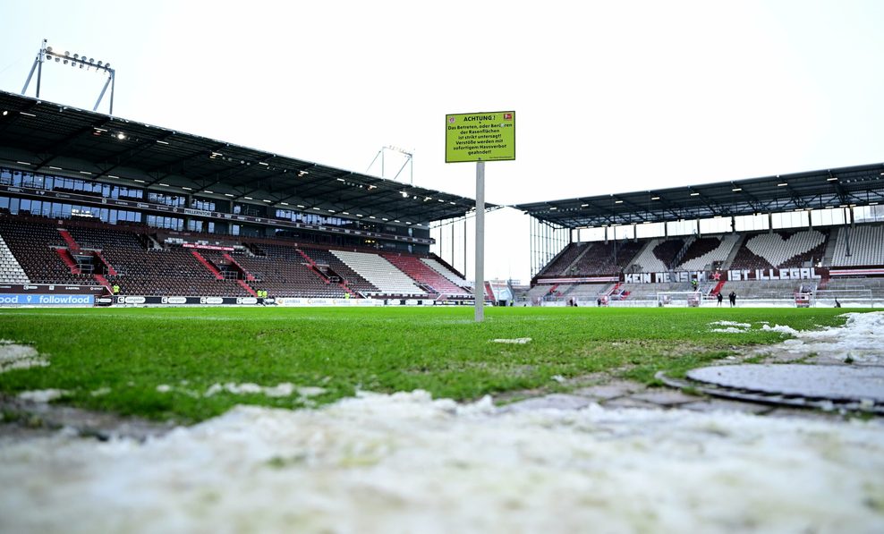 Das Testspiel gegen Werder Bremen konnte trotz Schnees noch stattfinden.