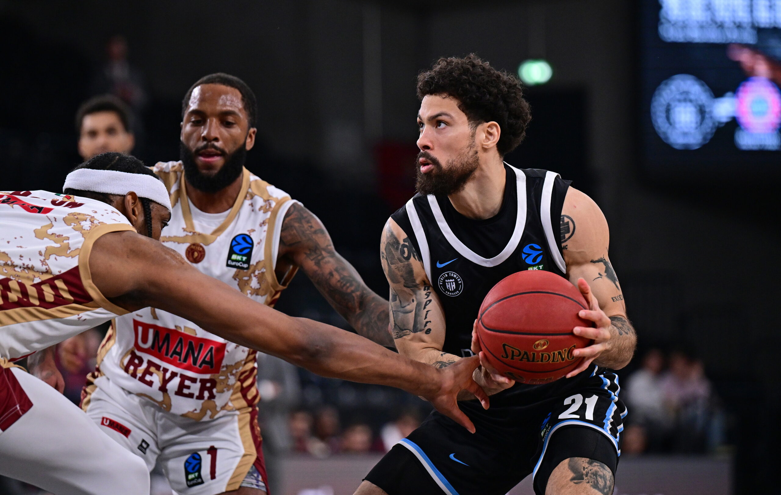 Devon Daniels ließ den Ball nur los, wenn er im Korb landen sollte. Gegen Venedig zeigte er eine starke Vorstellung.