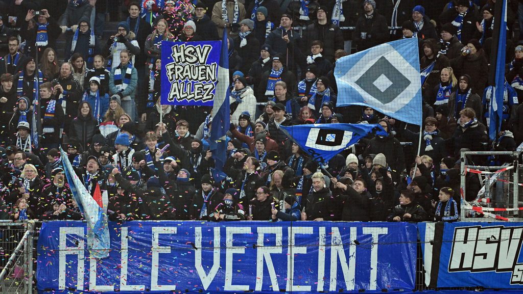 HSV-Fans auf der Nordtribüne