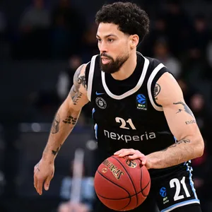 Devon Daniels im Dribbling