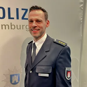 Neuer Pressesprecher bei der Hamburger Polizei ist begeisterter Schiedsrichter