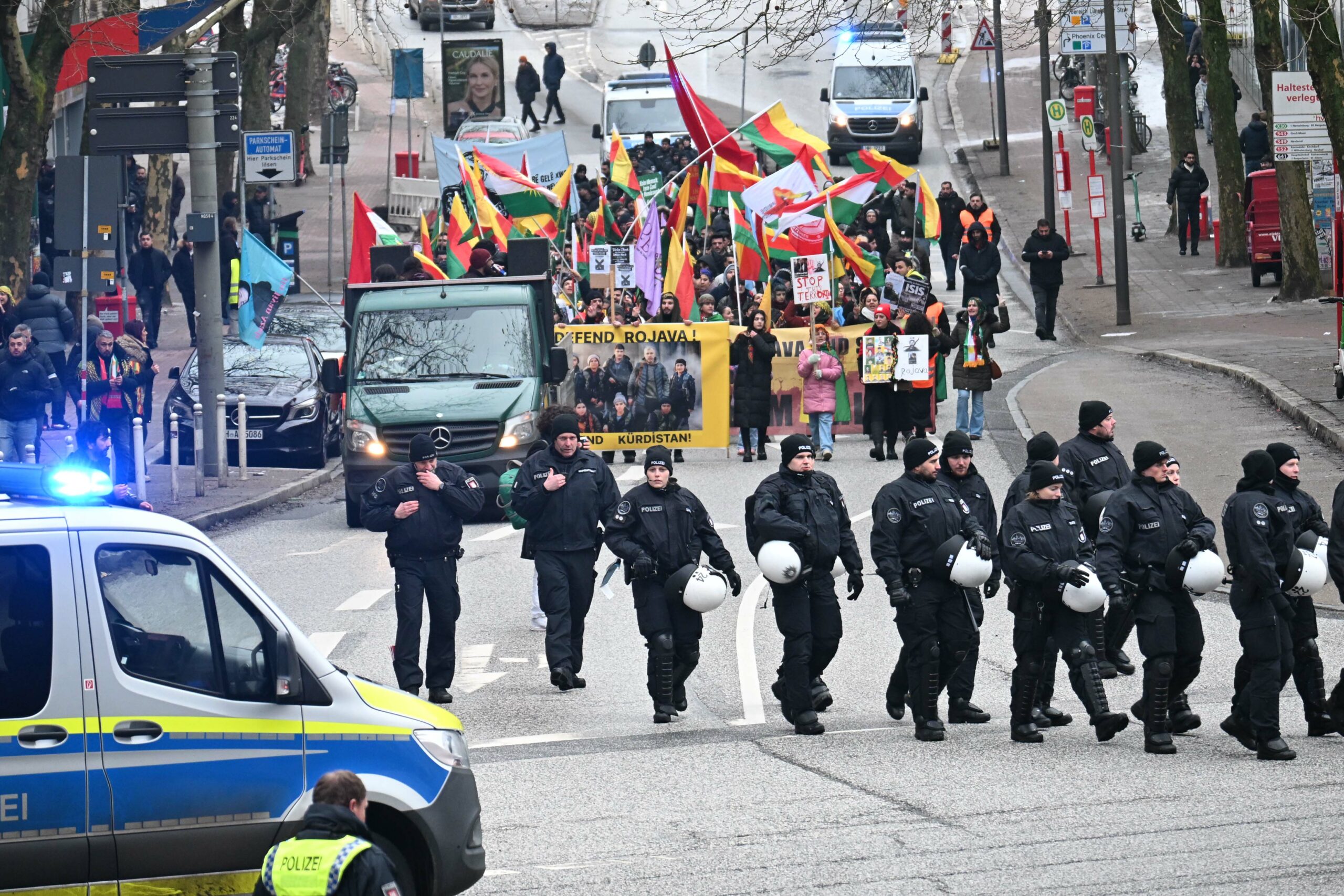 Rund 260 Kurden demonstrierten in Harburg