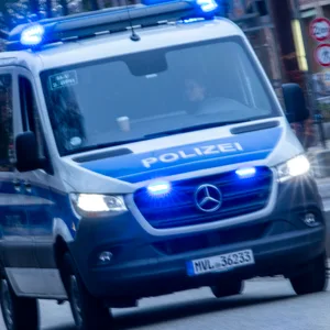 Rostock Polizei Einsatzfahrzeug