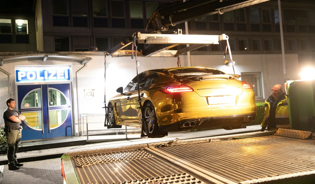 Hamburg: Police Crack Down on Illegal Car Modifications & Noise Violations - News Directory 3