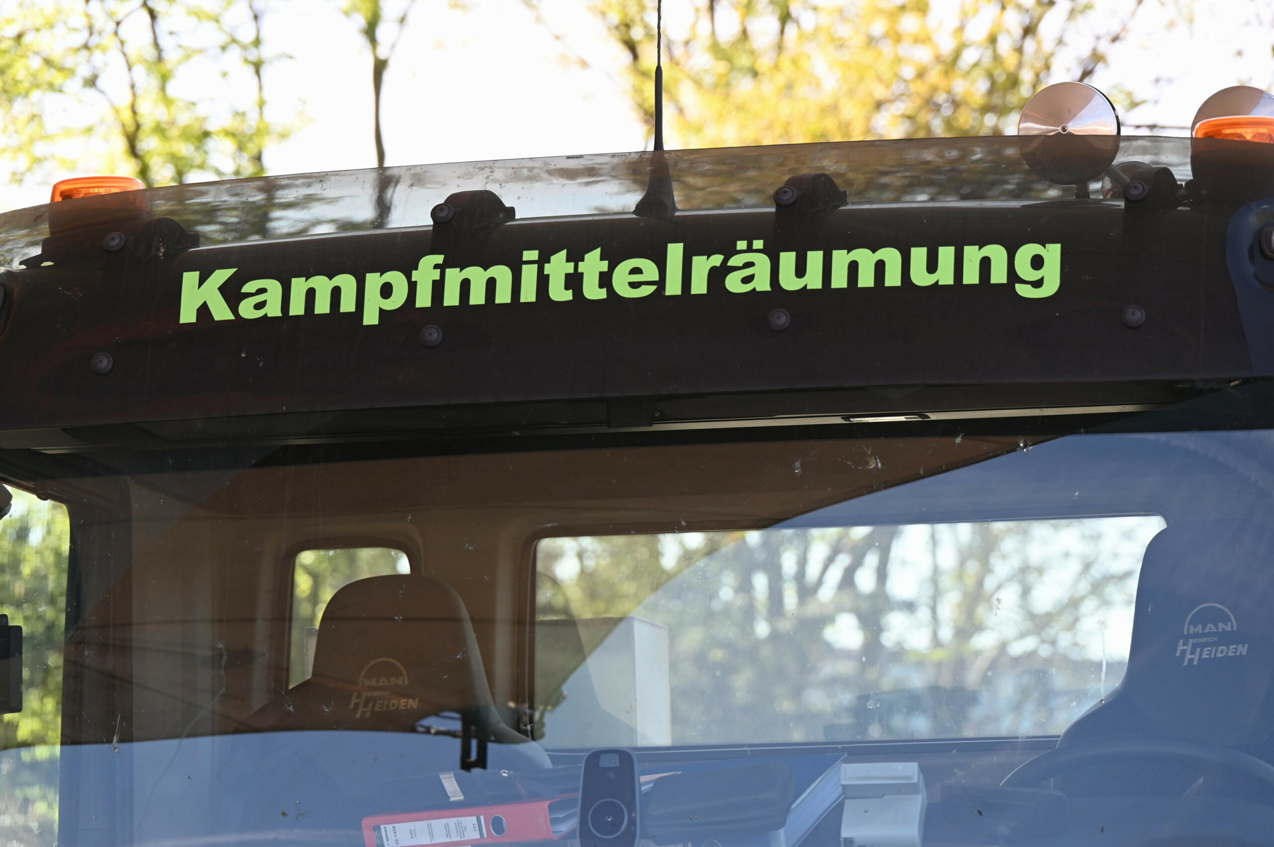 Kampfmittelräumung LKW Kampfmittelräumdienst