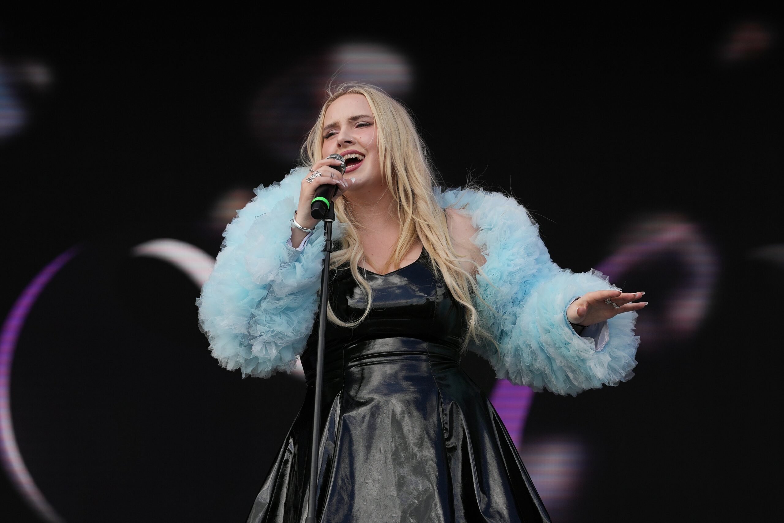 Popstar Ásdís gibt am 27. Februar in einer Schule in Bönningstedt ein Konzert.