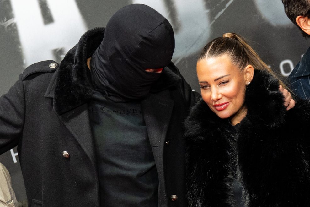 Haftbefehl (bürgerlich Aykut Anhan) und seine Frau Nina Anhan bei einer Sonderaufführung der Doku „Babo - Die Haftbefehl-Story“.