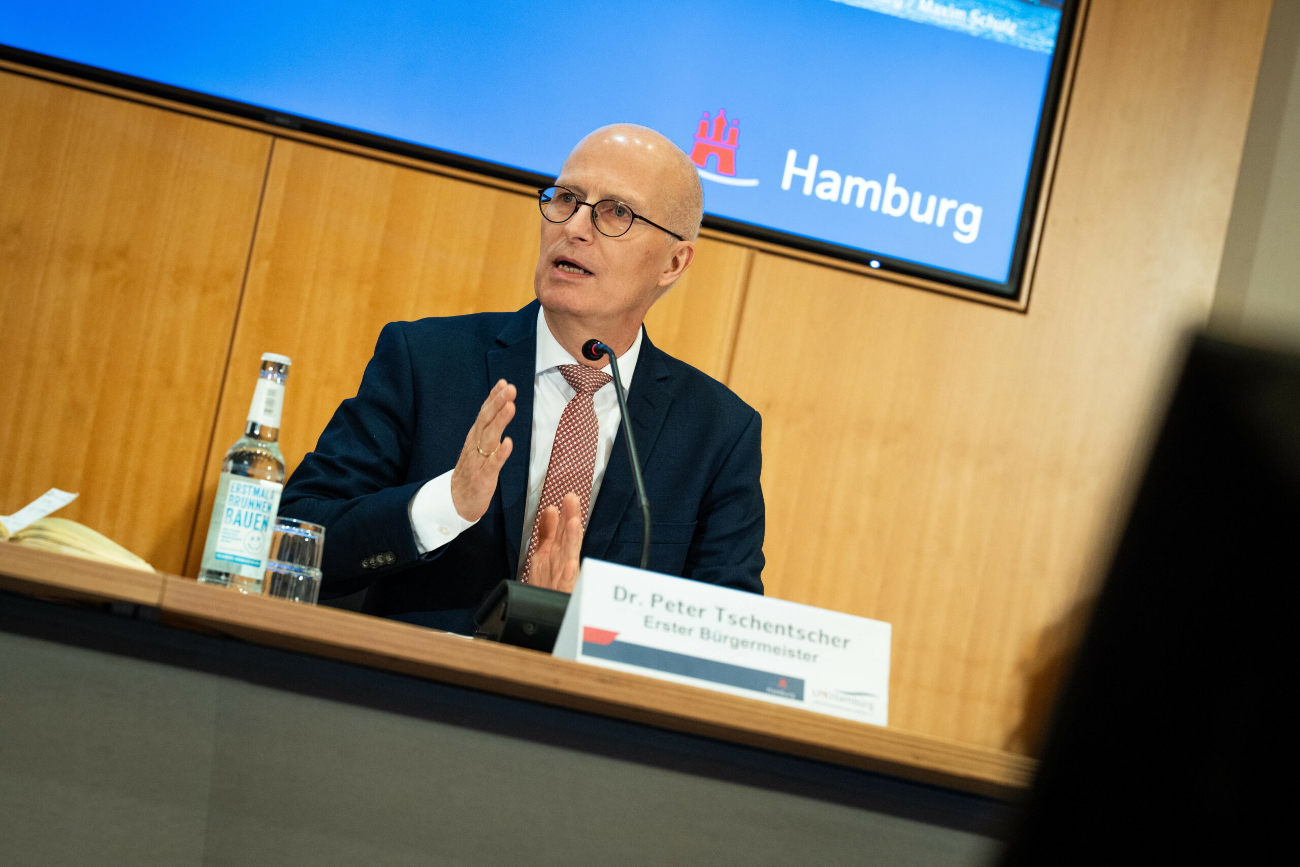 Hamburgs Bürgermeister Peter Tschentscher (SPD) (Archivbild)