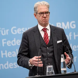 Andreas Gassen, Chef der Kassenärztlichen Bundesvereinigung, will Zusatzleistungen der Krankenkassen streichen.