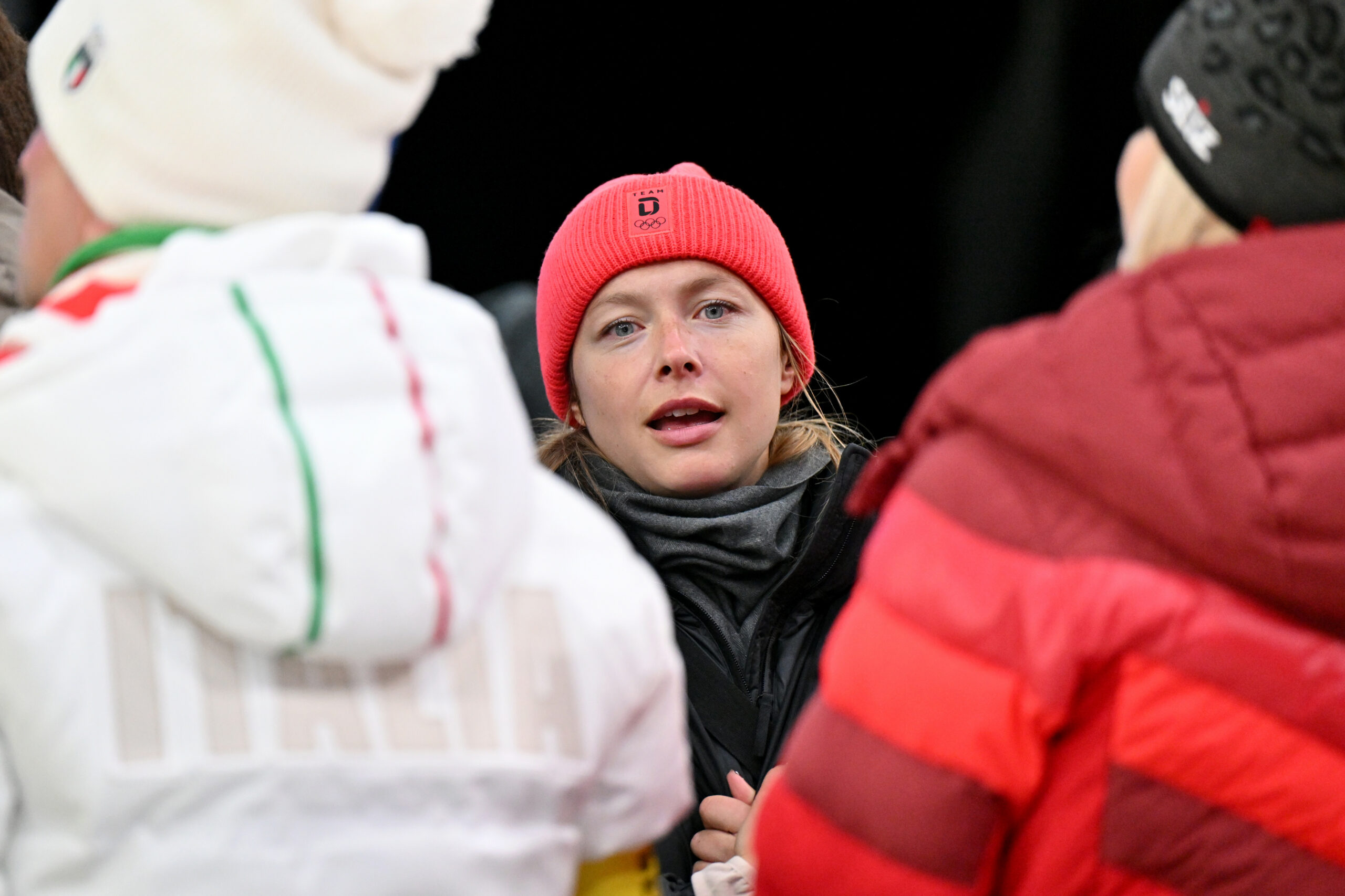Gina Lückenkemper zu Gast beim Bob-Rennen bei Olympia