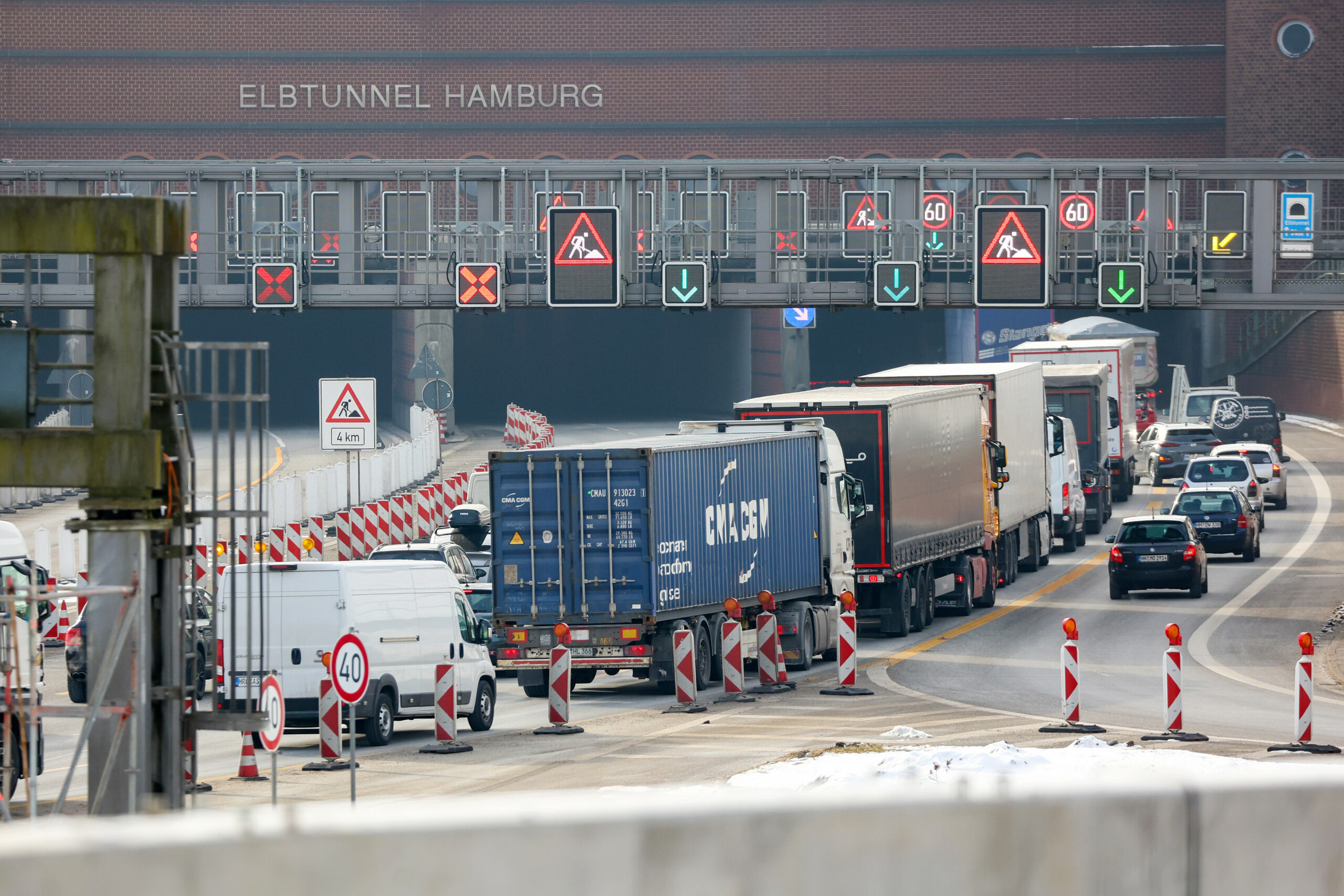 Stau Verkehr Elbtunnel A7